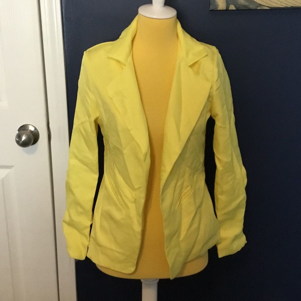 Yellow blazer